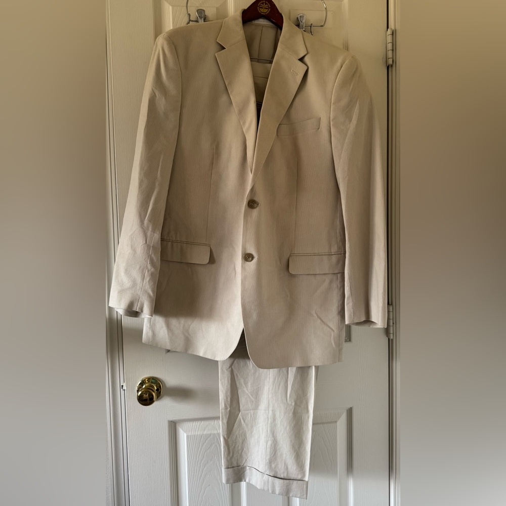 Chaps Men's Light Cream Two-Button Suit Blazer & Pants.